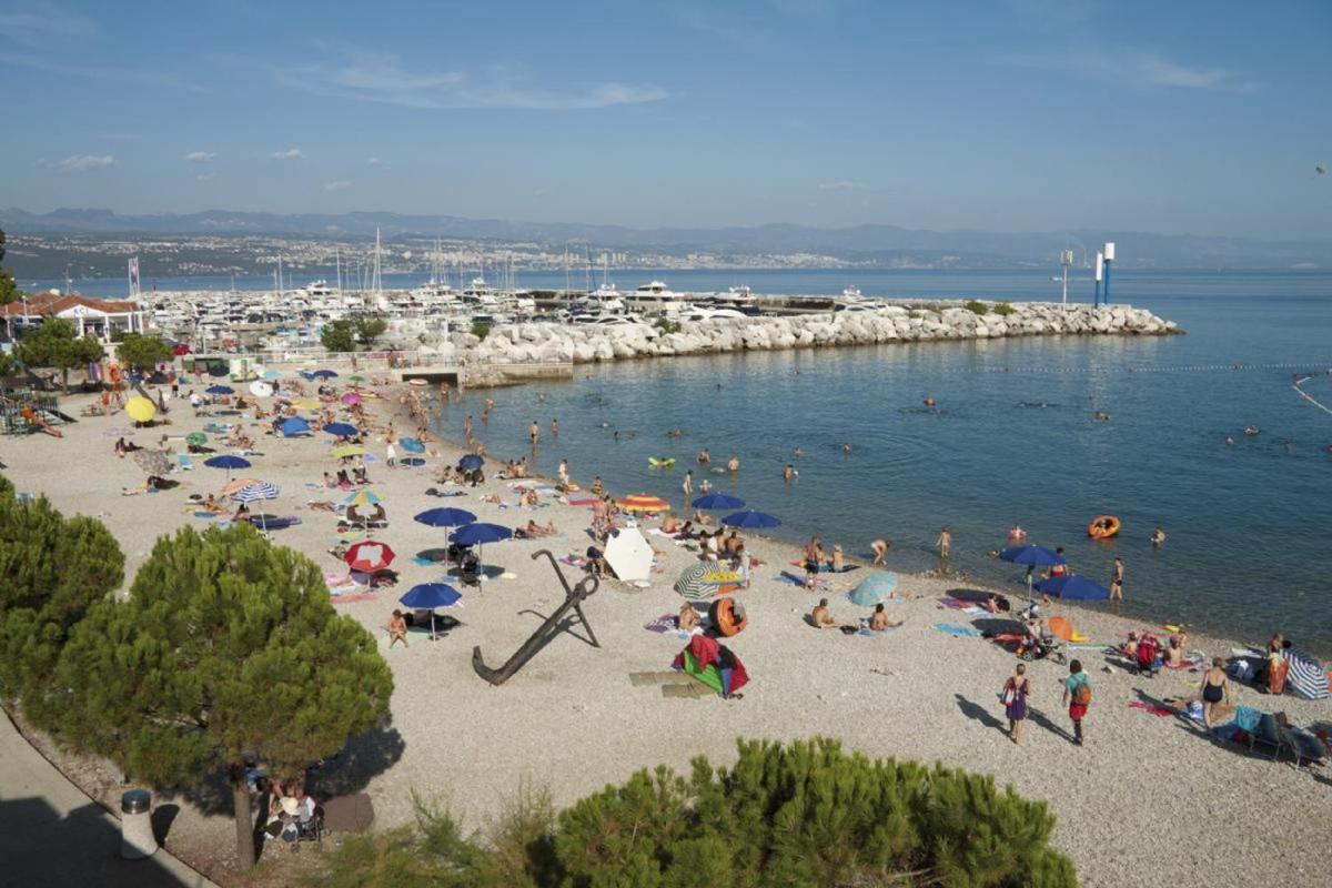 Apartman Vida Ičići Exteriör bild