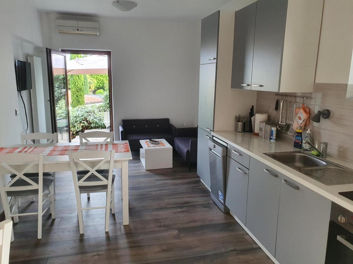 Apartman Vida Ičići Exteriör bild